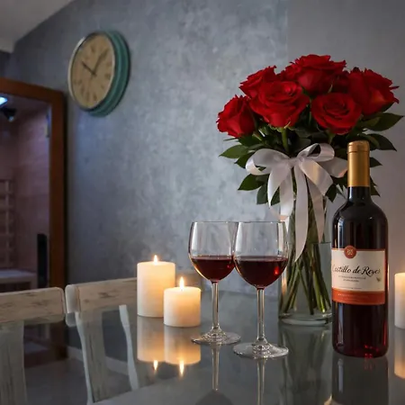 Hotelove Z Sauna Przy Strumieniu * كارباش