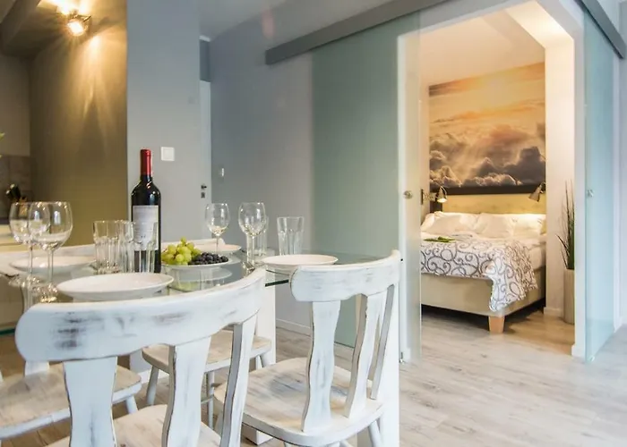 Hotelove Z Sauna Przy Strumieniu كارباش