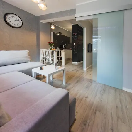 Apartman Hotelove Z Sauna Przy Strumieniu