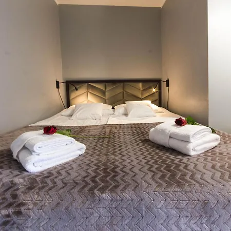 Apartman Hotelove Z Sauna Przy Strumieniu