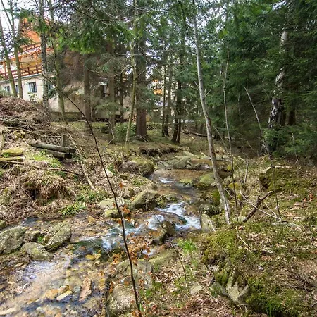 Hotelove Z Sauna Przy Strumieniu Lägenhet