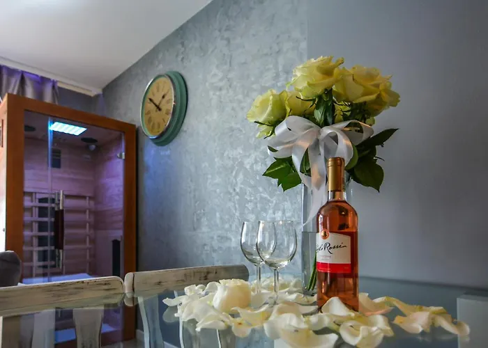 Hotelove Z Sauna Przy Strumieniu *